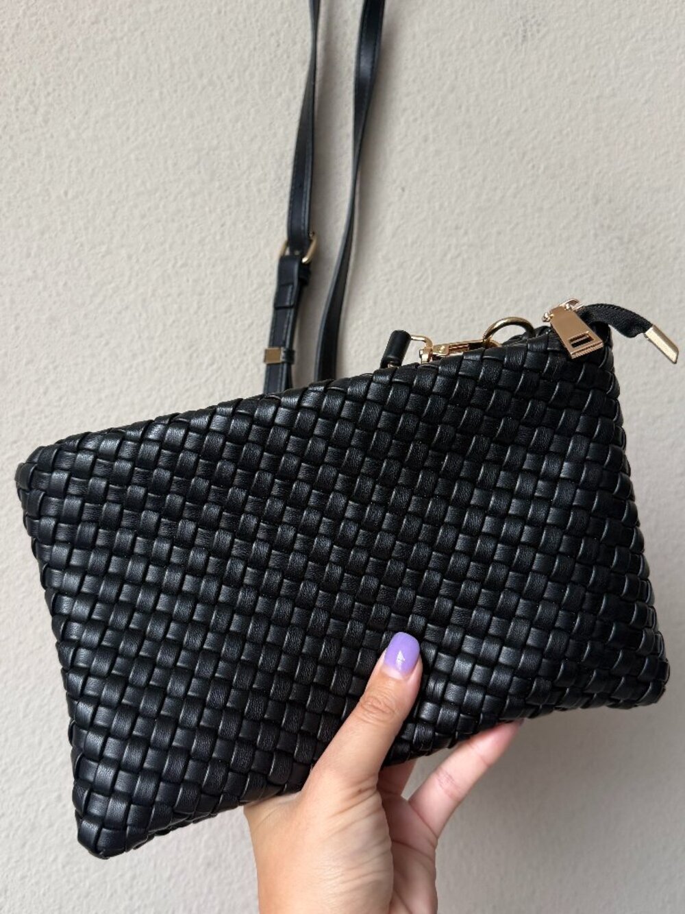 Melie Bianco Daisy Woven Crossbody Bag in Black